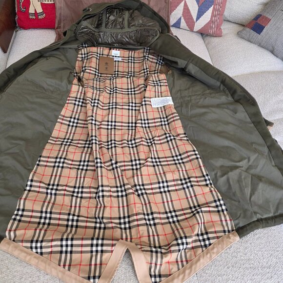 Limited Edition Burberry Trench Coat #114 of 150 Collection - Picture 9 of 16